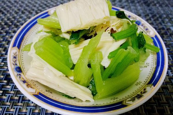 腐竹拌芹菜的做法图解9