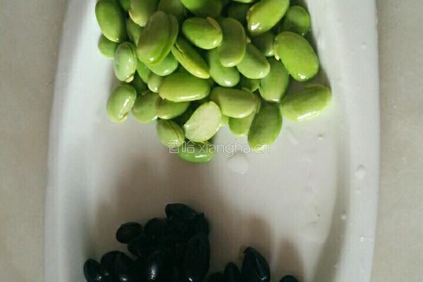 黑豆炒胡萝卜玉米粒的做法图解4