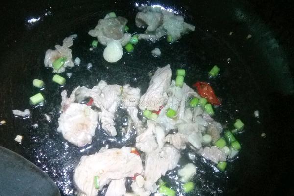 四季豆伴肉的做法图解3