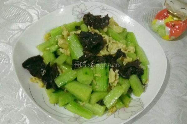 黄瓜木耳炒鸡蛋的做法图解7