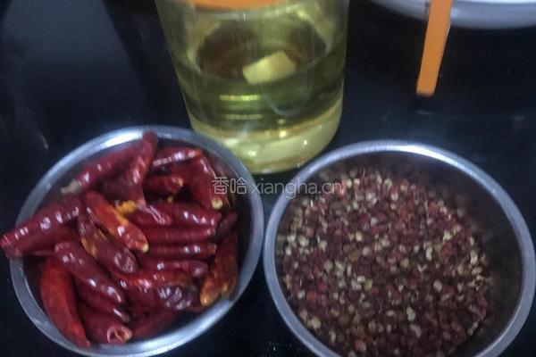 麻辣料的做法图解1