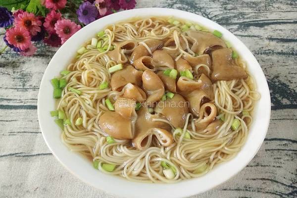 肥肠面的做法图解10