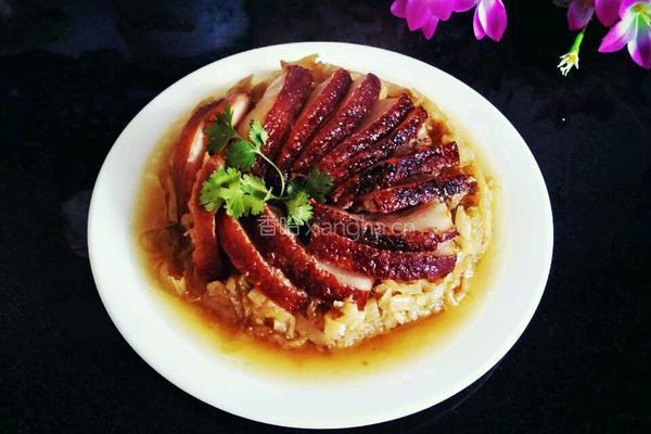 酸菜虎皮扣肉的做法图解1