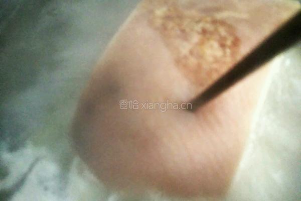 酸菜虎皮扣肉的做法图解4