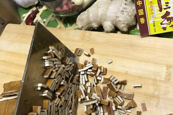 标标秘制老干妈牛肉酱的做法图解3
