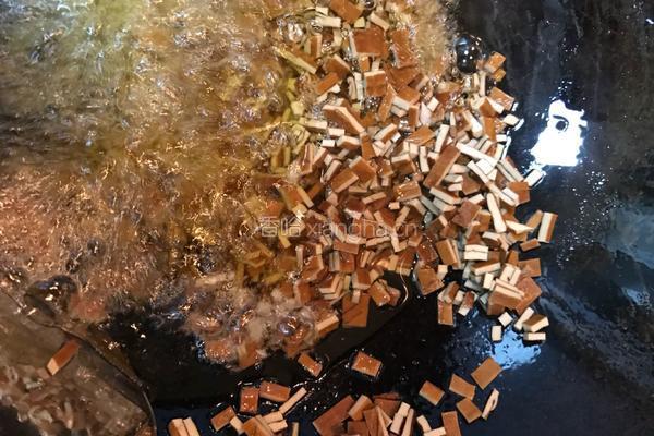 标标秘制老干妈牛肉酱的做法图解7