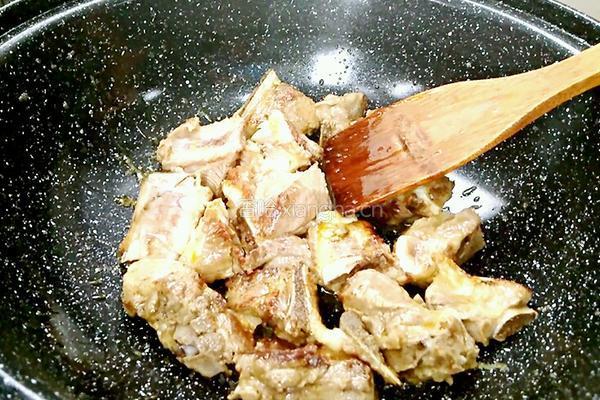 排骨炖小土豆的做法图解9