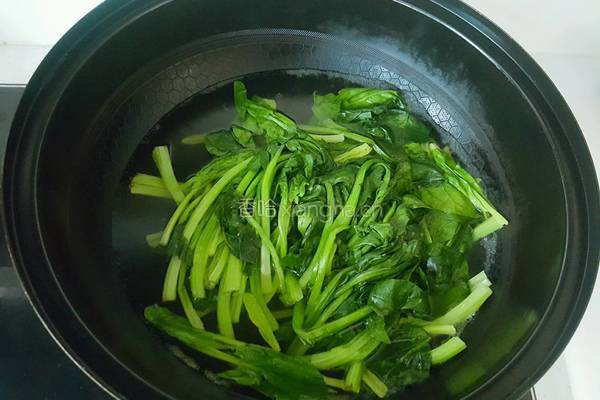 菠菜鸡蛋馅饺子的做法图解7