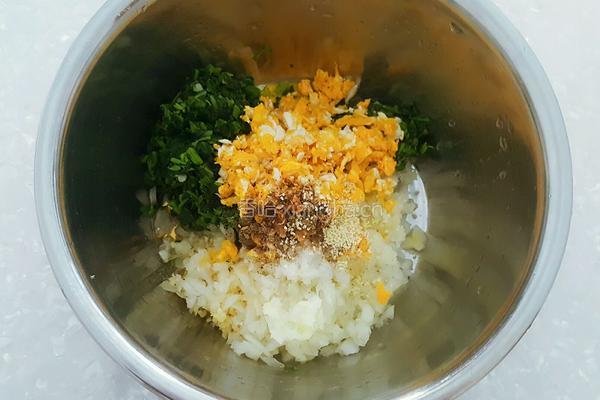 菠菜鸡蛋馅饺子的做法图解9
