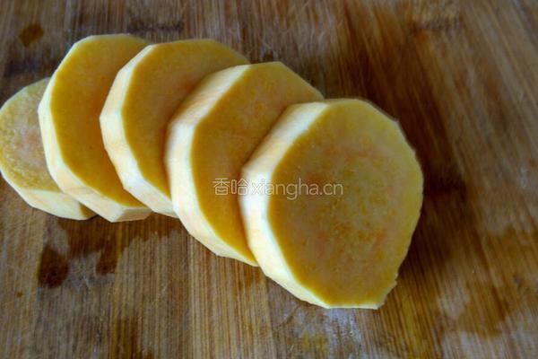 黄金红薯糯米豆沙球的做法图解1