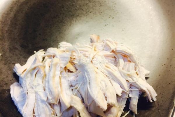 白灼鸡丝菜心的做法图解3