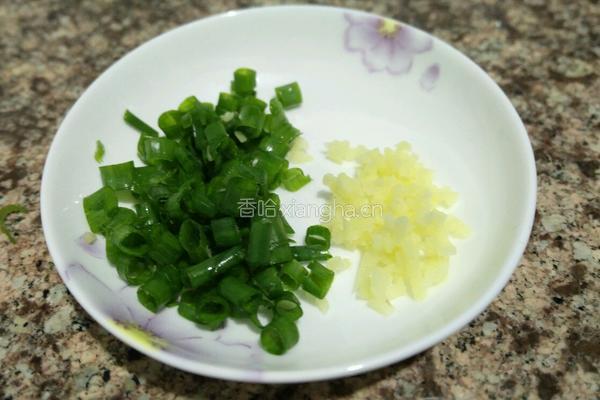 葱油蒸金针菇的做法图解3