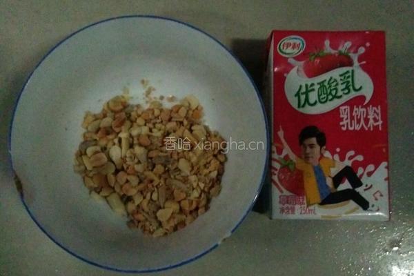 自制炒牛奶的做法图解1