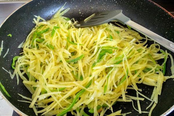 青椒土豆丝的做法图解11