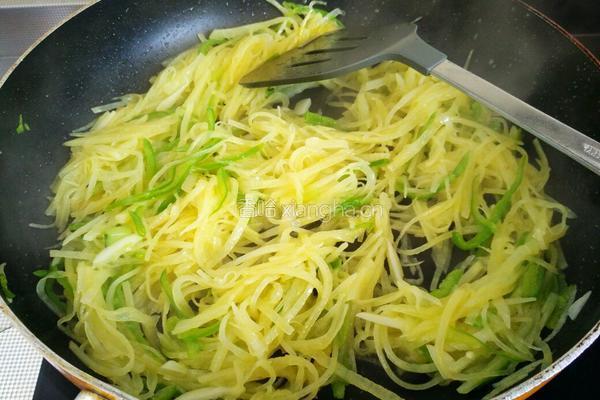 青椒土豆丝的做法图解12