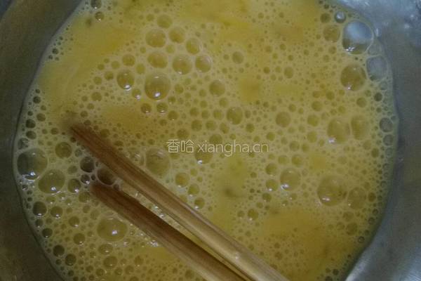 青蒜炒鸡蛋的做法图解1