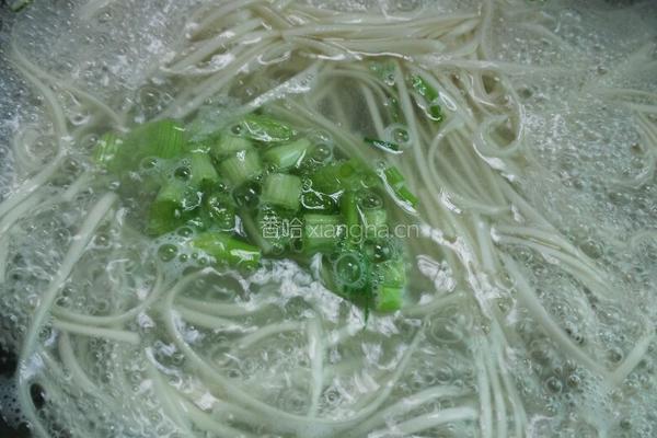 菠菜鸡蛋面的做法图解4