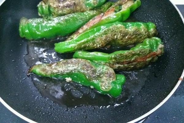 家常猪肉酿辣椒的做法图解7