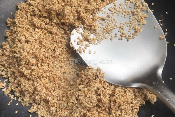 豆沙馅南瓜饼的做法图解1