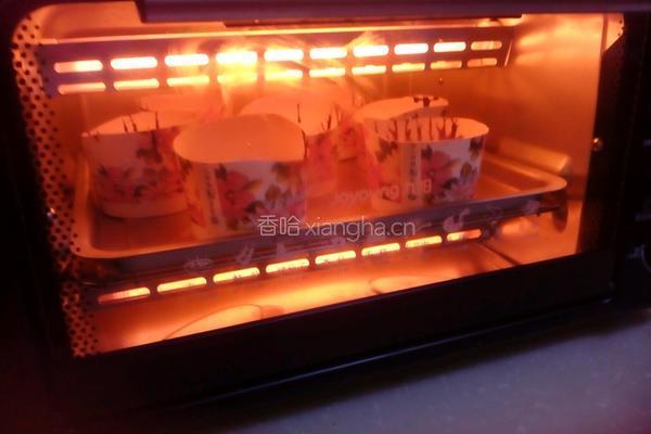 恐怖杯蛋糕的做法图解6