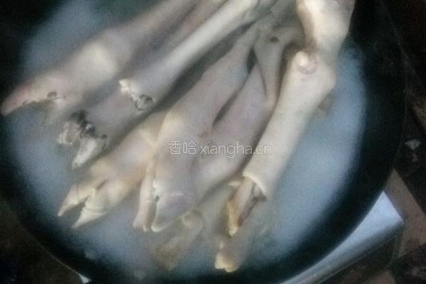 酱羊蹄的做法图解1