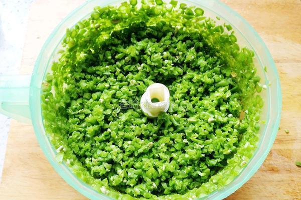 缸豆香菇木耳饺子馅的做法图解6