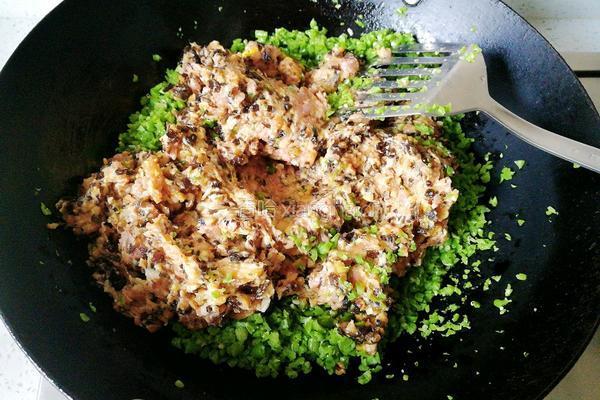 缸豆香菇木耳饺子馅的做法图解15