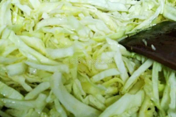 清炒甘蓝的做法图解5