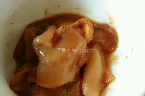 尖椒肉片的做法图解1