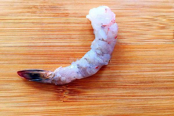 蒜蓉粉丝蒸大虾的做法图解3