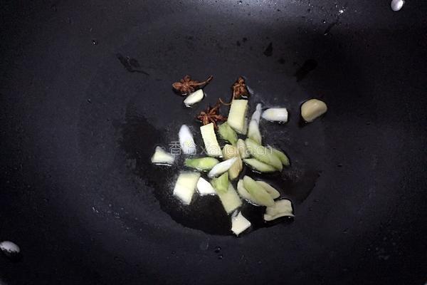 酸菜白肉的做法图解5