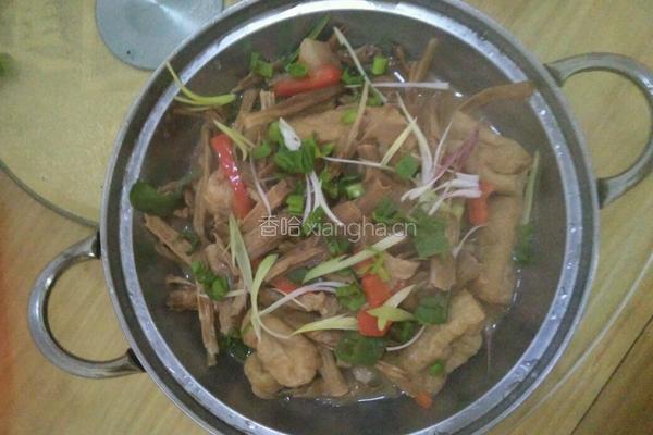 干竹笋炖肉的做法图解6