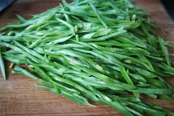 「Cathy边吃边营养」干炒豆角丝少油版的做法图解2