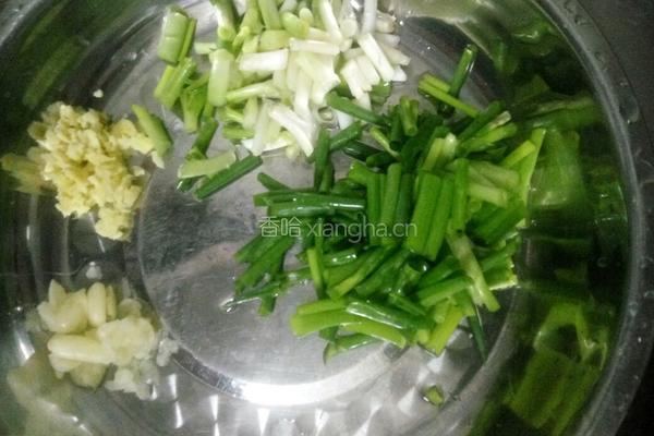 香葱莴笋肉的做法图解3