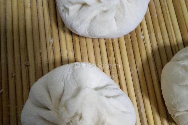 韭菜鸡蛋粉条包子的做法图解3