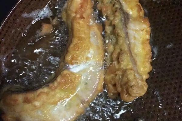 炸鱼块的做法图解3