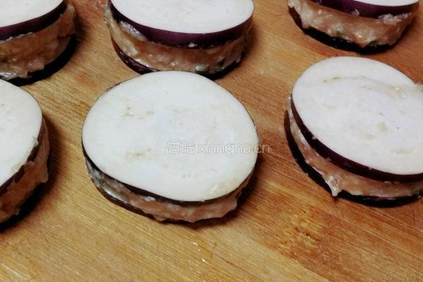 炸茄盒的做法图解3