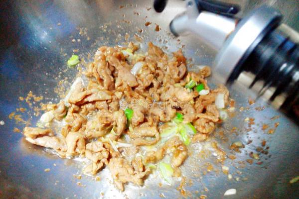 苦瓜炒肉的做法图解11