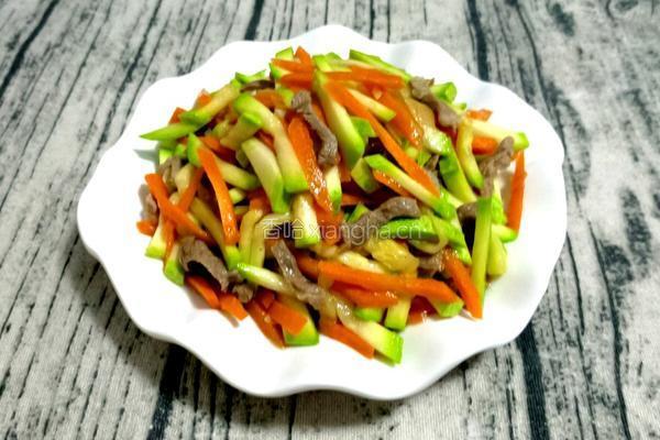小瓜胡萝卜炒肉丝的做法图解9