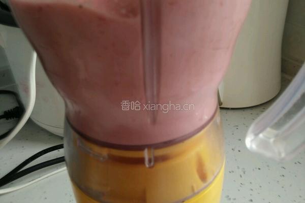 草莓奶昔的做法图解4