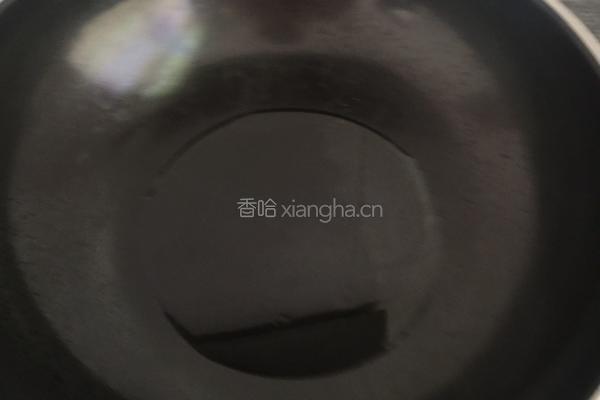 捞面条的做法图解2