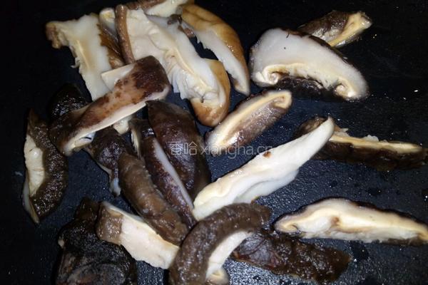 香菇娃娃菜炒银丝面的做法图解4