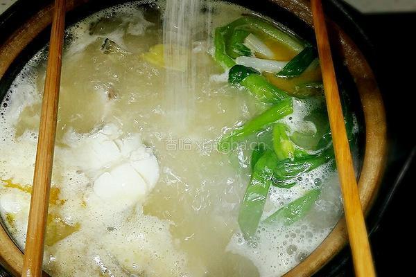 鳕鱼豆腐汤的做法图解8