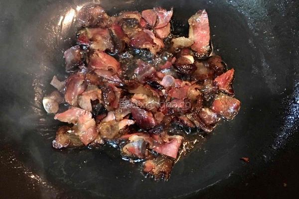 莴笋炒腊肉的做法图解5