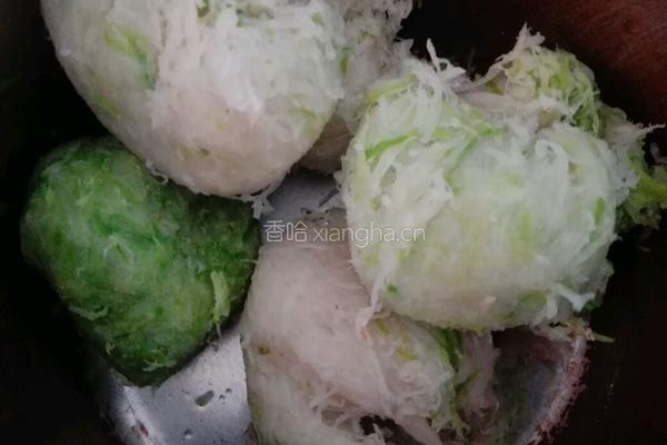 萝卜肉饺子的做法图解3