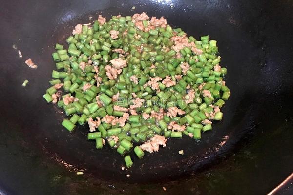 肉末豆角的做法图解8