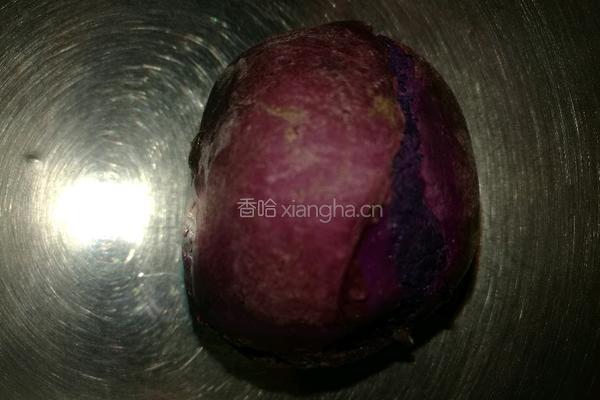 紫薯香蕉红枣蛋糕的做法图解4