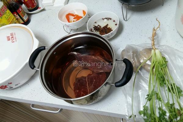 土豆牛肉的做法图解1