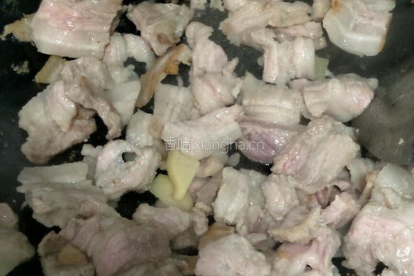 干锅土豆回锅肉的做法图解3