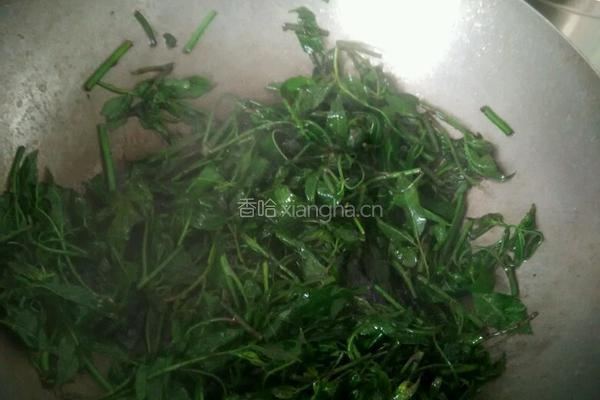酱油炒苦刺尖的做法图解4